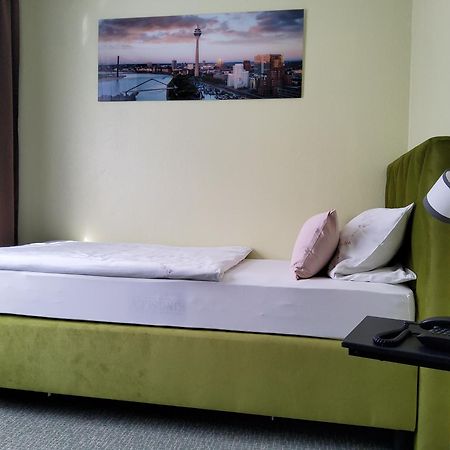 Schloss Hotel Gbr Düsseldorf Extérieur photo